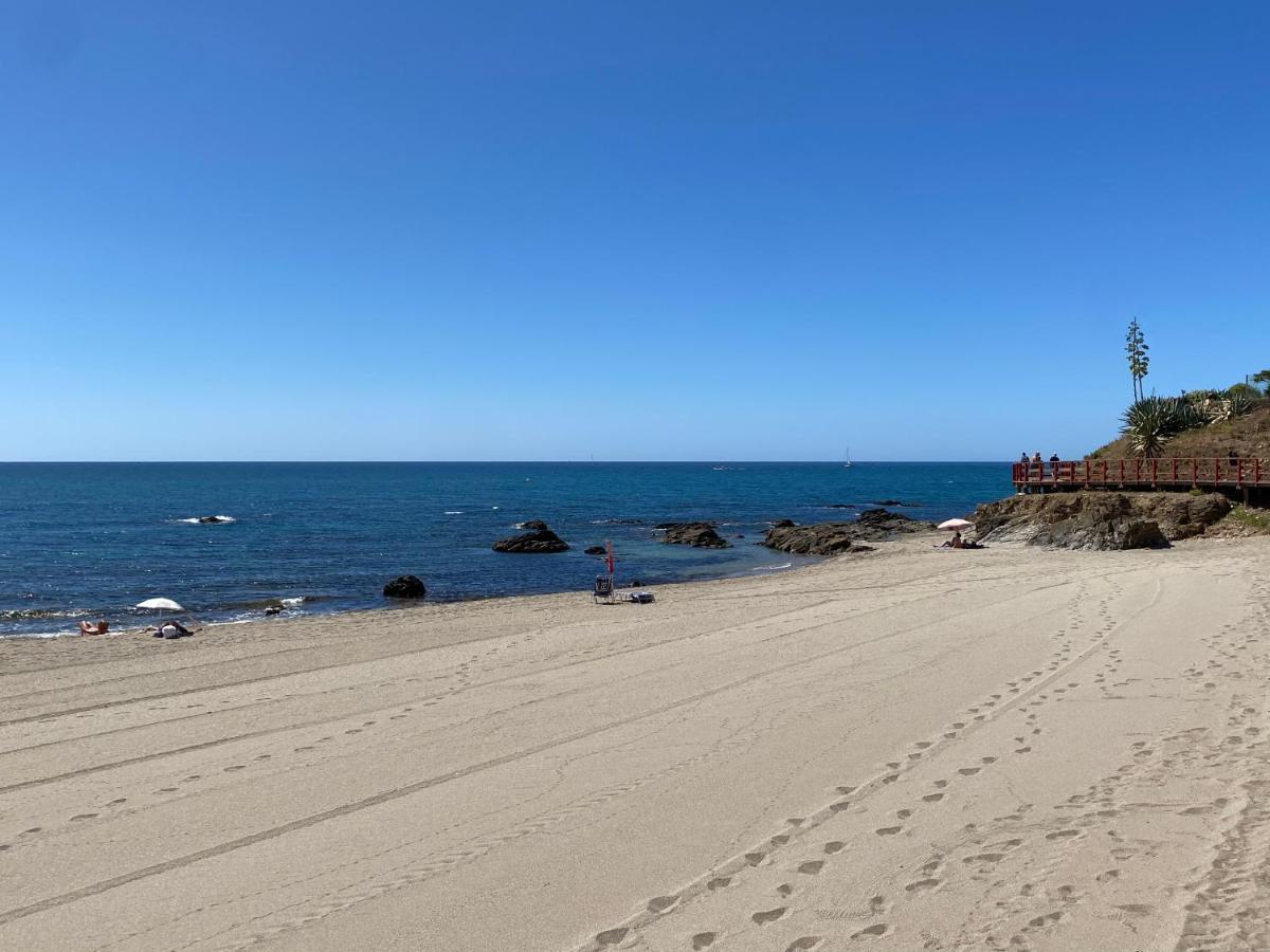 Independent Villa Beach House El Bosque La Cala De Mijas Eksteriør billede