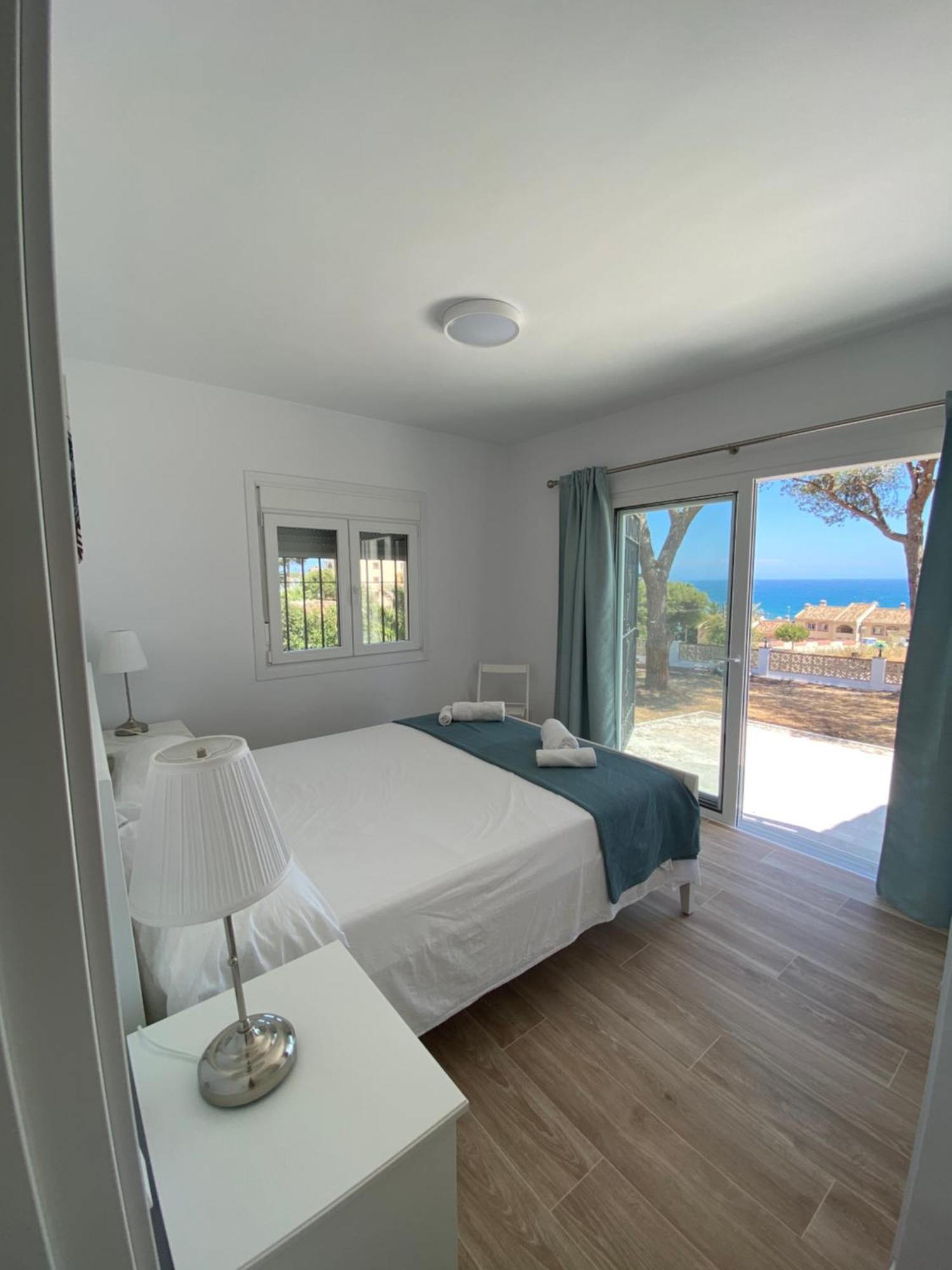 Independent Villa Beach House El Bosque La Cala De Mijas Eksteriør billede