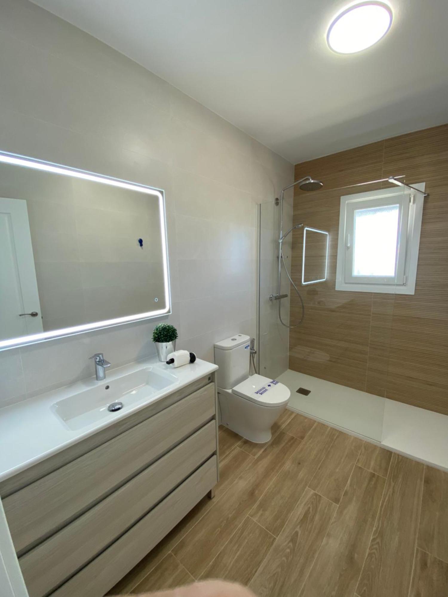 Independent Villa Beach House El Bosque La Cala De Mijas Eksteriør billede