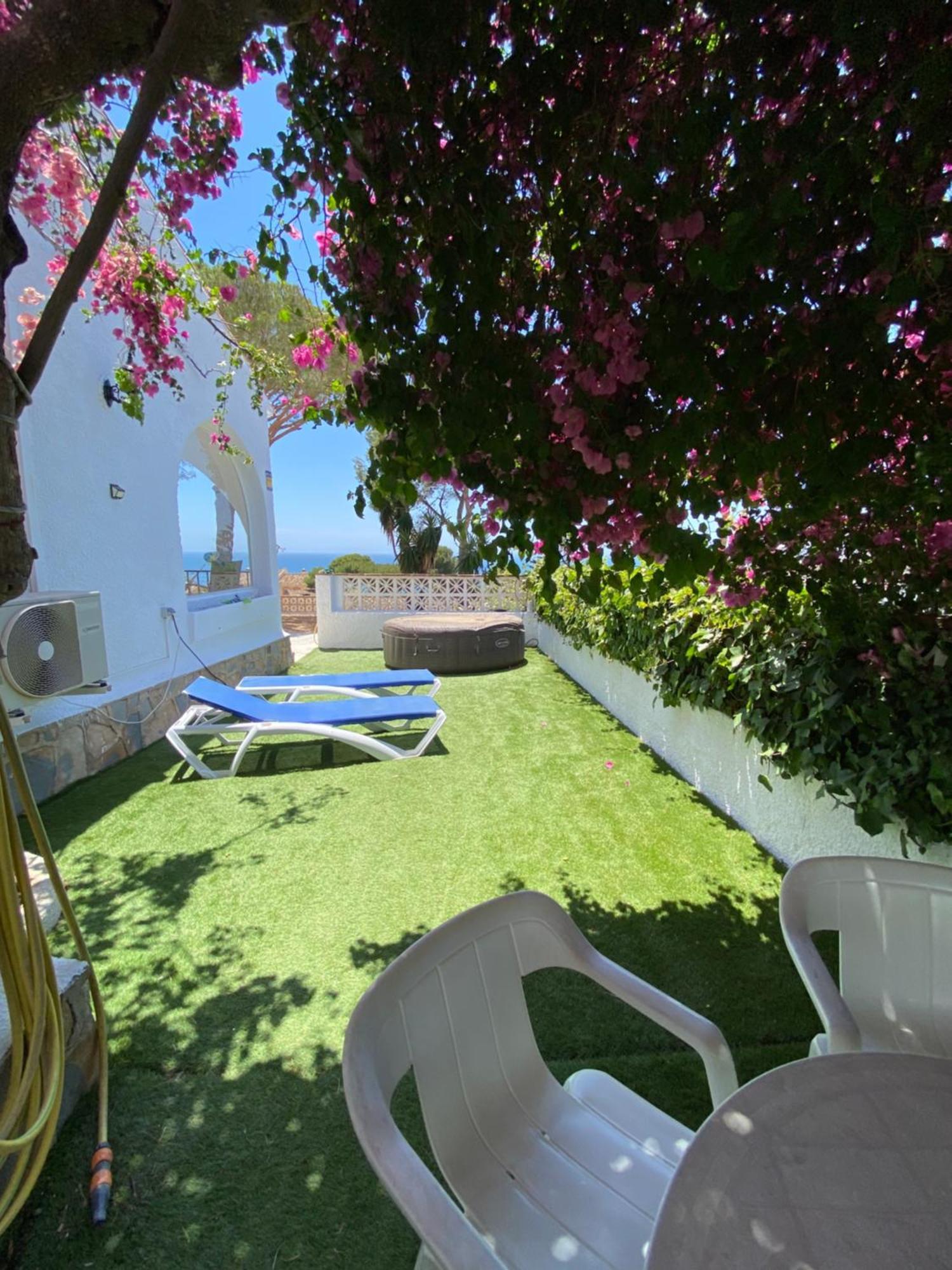 Independent Villa Beach House El Bosque La Cala De Mijas Eksteriør billede